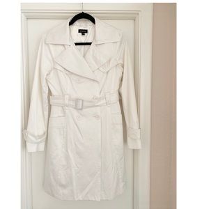 Bebe Trench Coat with Belt Size M